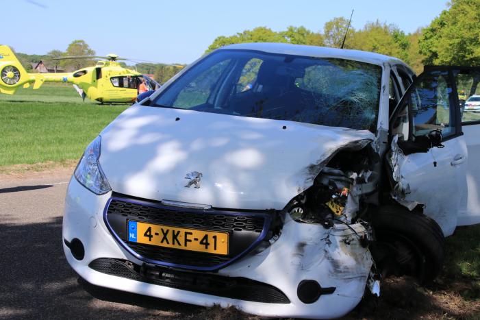 Motorrijder ernstig gewond bij ongeval op kruising