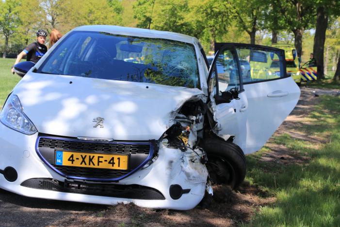 Motorrijder ernstig gewond bij ongeval op kruising
