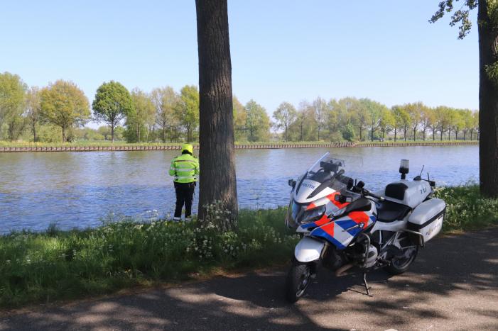 Omstanders treffen dode ree aan in het water