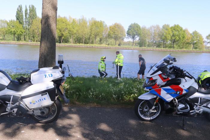 Omstanders treffen dode ree aan in het water