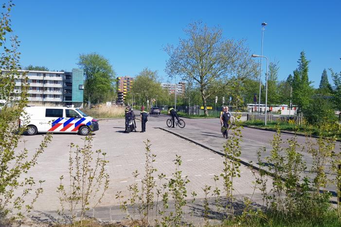 Politie voert controles uit bij scooterrijders