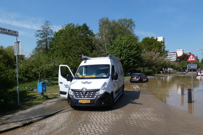 Gesprongen waterleiding zorgt voor verfrissing