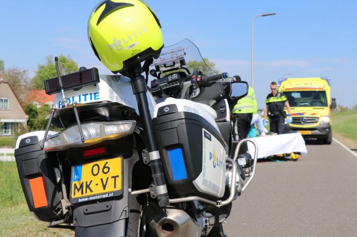 Scooterrijder en wielrenner komen met elkaar in botsing