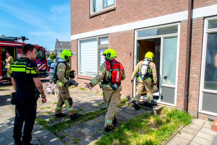 Brandweer rukt uit voor keukenbrand in woning
