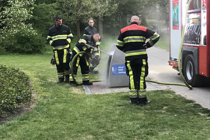 Brand in ondergrondse container
