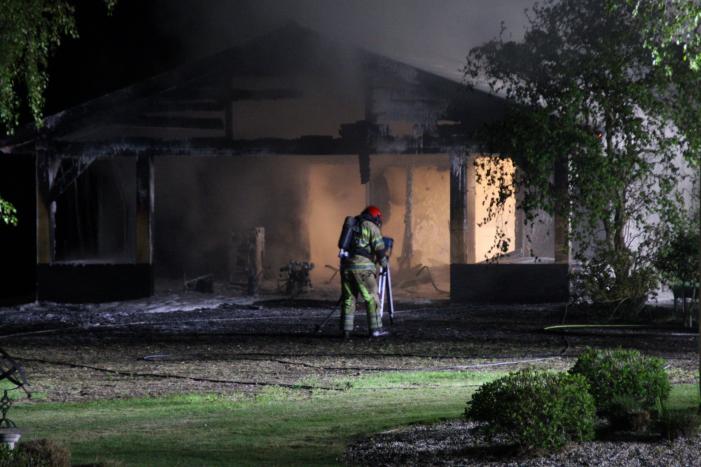Uitslaande brand in woning