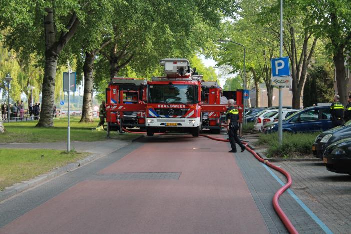 Uitslaande brand verwoest woning