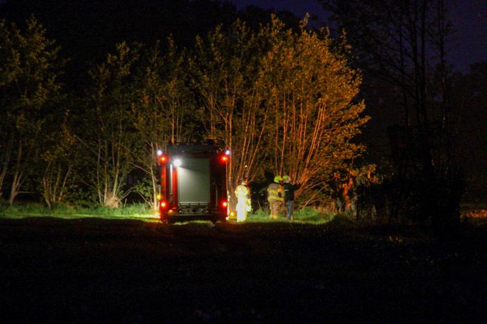 Hoge vlammen bij forse buitenbrand