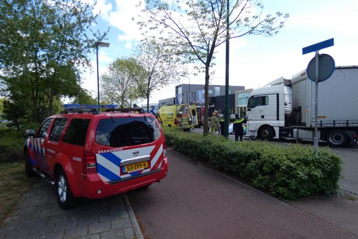 Fietser ernstig gewond bij ongeval met vrachtwagen