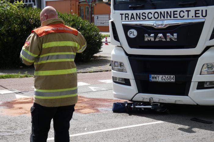 Fietser ernstig gewond bij ongeval met vrachtwagen