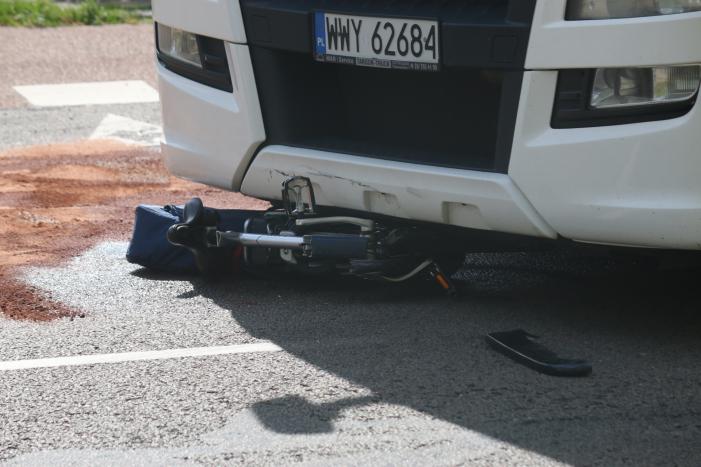 Fietser ernstig gewond bij ongeval met vrachtwagen