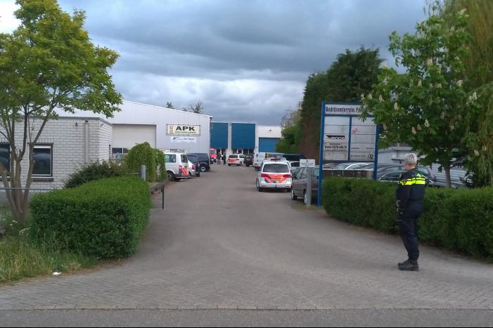 Gewonde bij mogelijke steekpartij in bedrijf