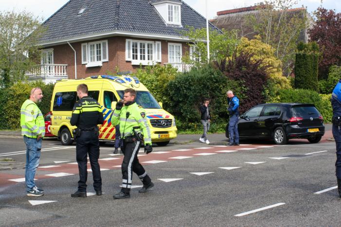 Automobilist gewond na botsing met mogelijk een vrachtwagen