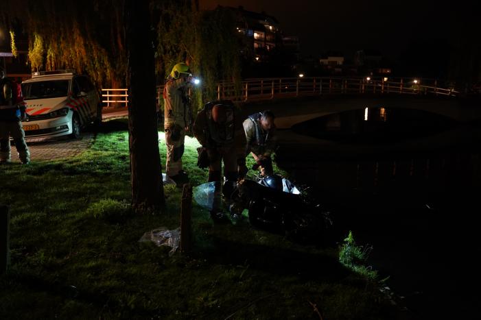 Scooter in het water aangetroffen