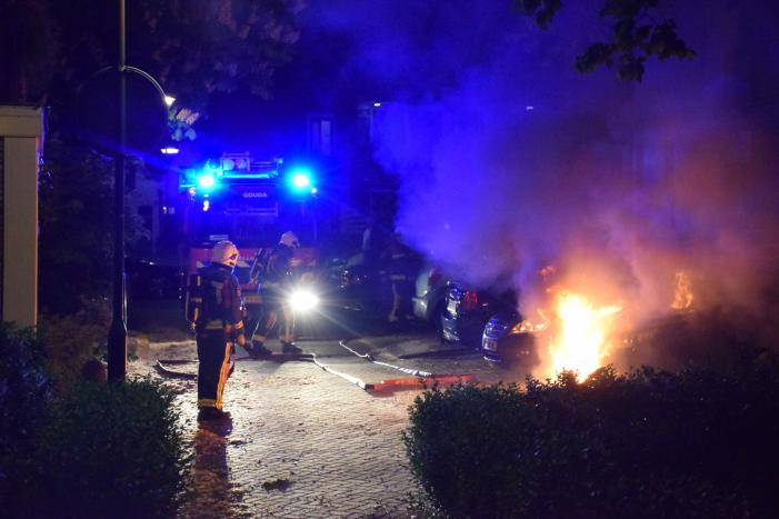 Opnieuw auto in de brand