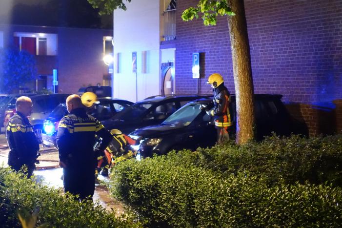 Opnieuw auto in de brand