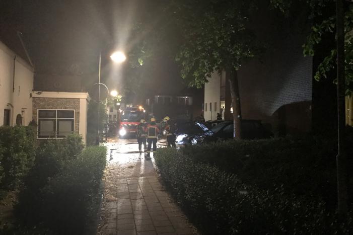 Opnieuw auto in de brand