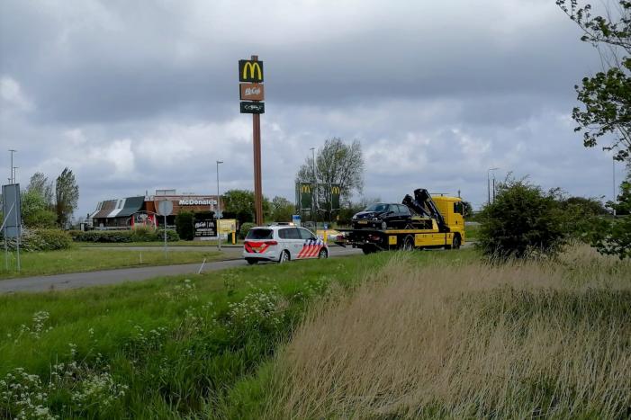 #DenHelder Auto zwaar beschadigd na aanrijding Verkeerstorenweg Den Helder.