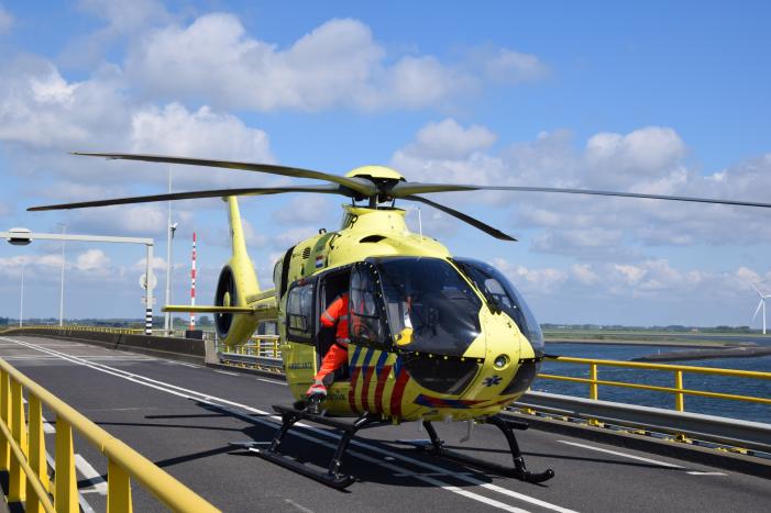 Wielrenner overleden na frontale botsing op Zeelandbrug