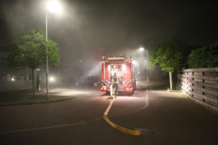 Voertuig door brand verwoest