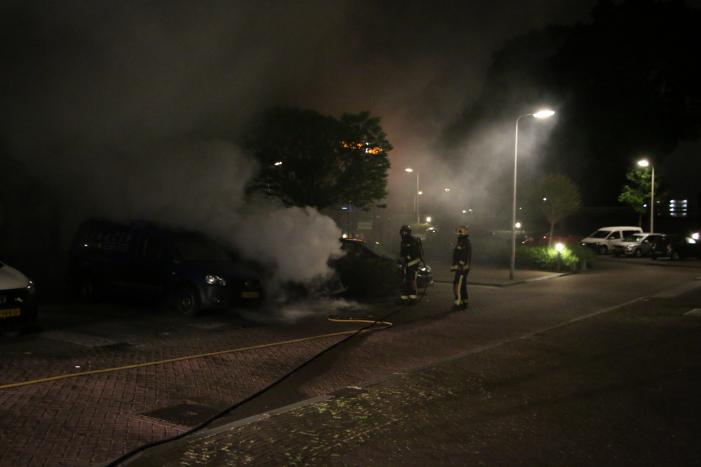 Voertuig door brand verwoest