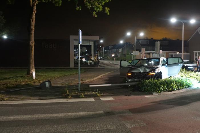 Bestuurder slaat op de vlucht na eenzijdig ongeval