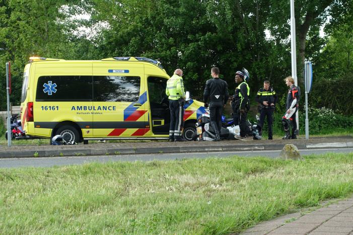 Motorrijder gewond bij glijpartij