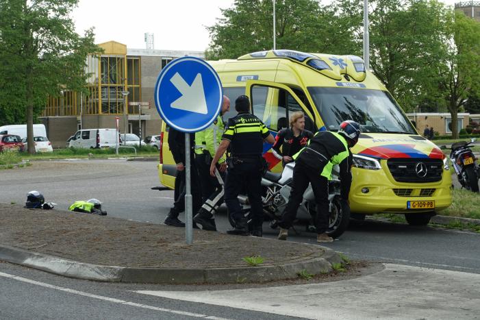 Motorrijder gewond bij glijpartij