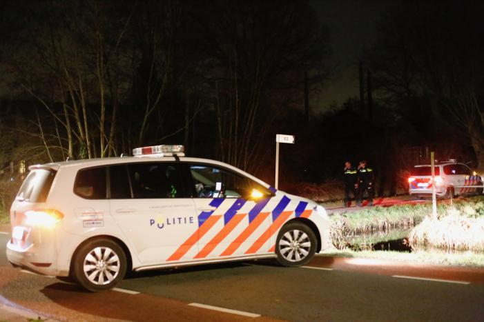 Automobilist (41) raakt onwel en belandt in sloot
