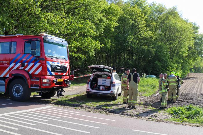 Meerdere vaten met vermoedelijk drugsafval aangetroffen in bos