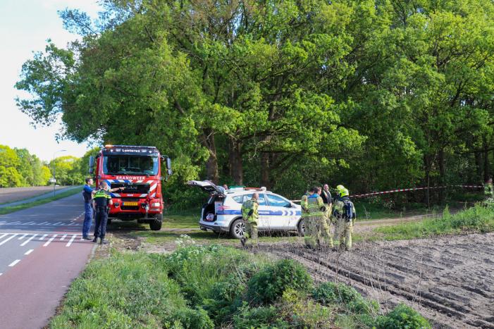 Meerdere vaten met vermoedelijk drugsafval aangetroffen in bos
