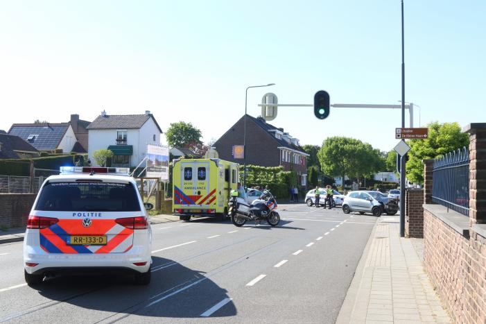 Twee gewonden bij frontale botsing