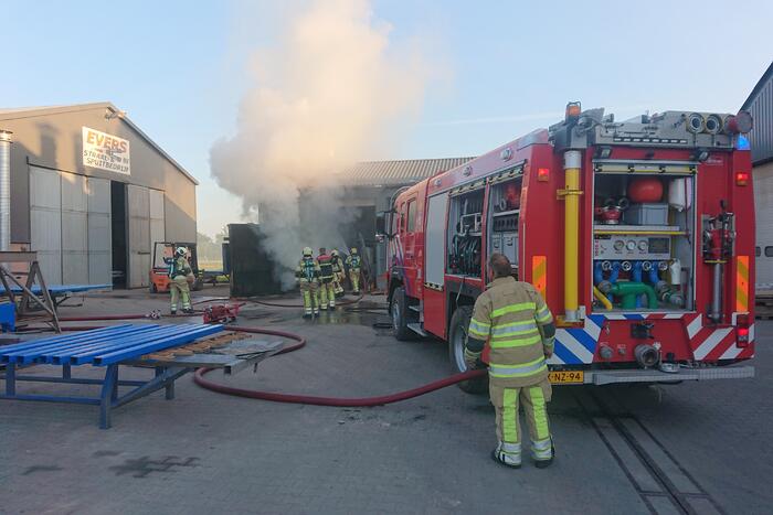 Brand bij straal en spuitbedrijf Evers