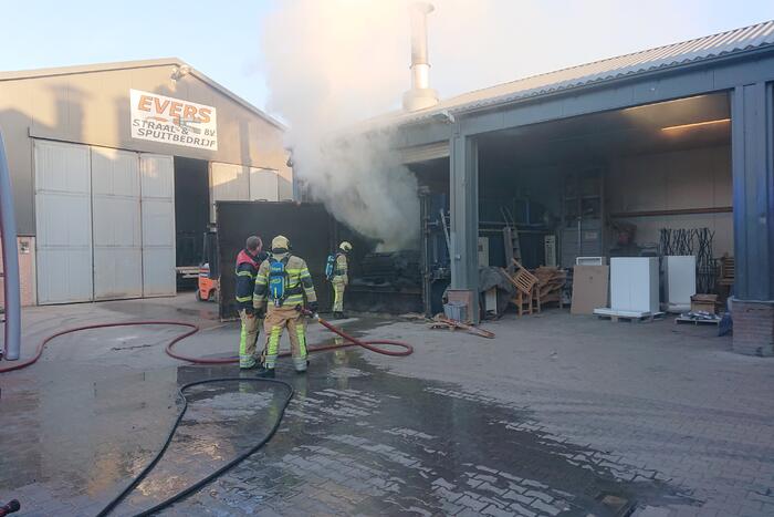 Brand bij straal en spuitbedrijf Evers