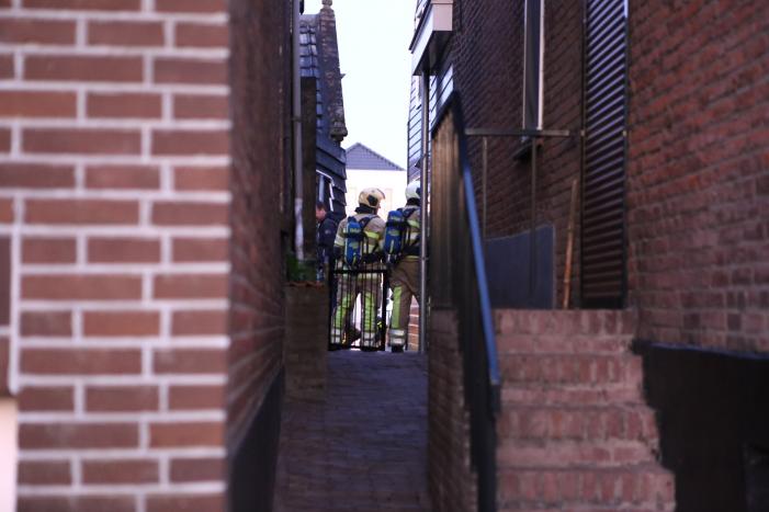 Veel rook bij brand in pand