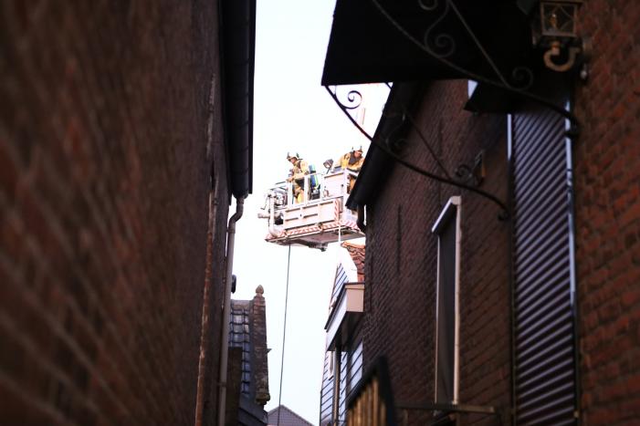 Veel rook bij brand in pand