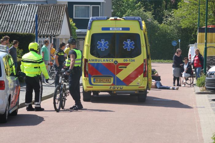 Man ernstig gewond op straat