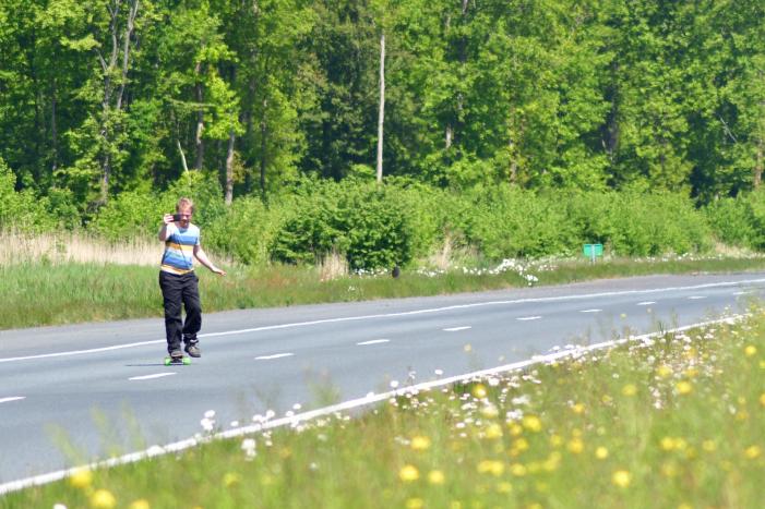 Grote brand in vrachtwagen op A6, snelweg dicht