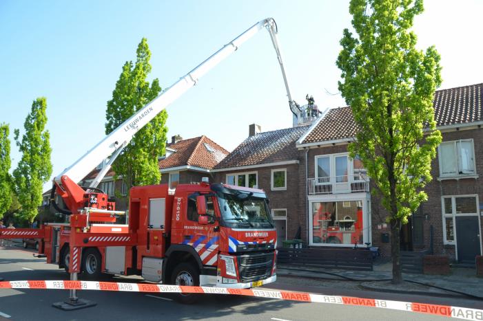 Forse rookwolken bij brand in woning