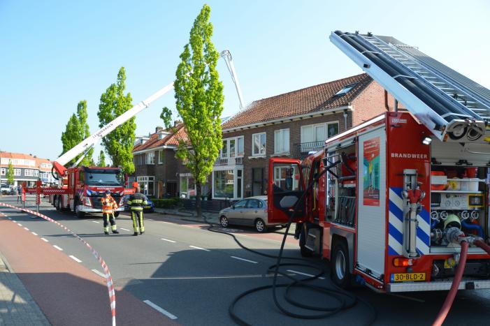 Forse rookwolken bij brand in woning