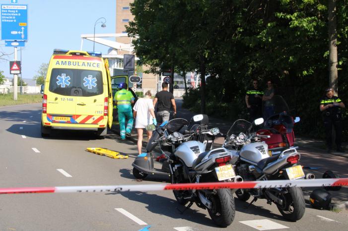 Ernstige aanrijding tussen motor en scootmobiel