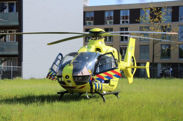 Ernstige aanrijding tussen motor en scootmobiel