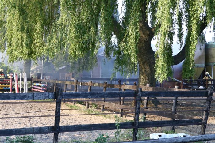 Uitslaande brand in leegstaande stal