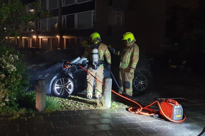 Auto verwoest door brand