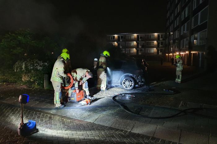Auto verwoest door brand
