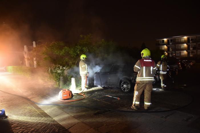 Auto verwoest door brand