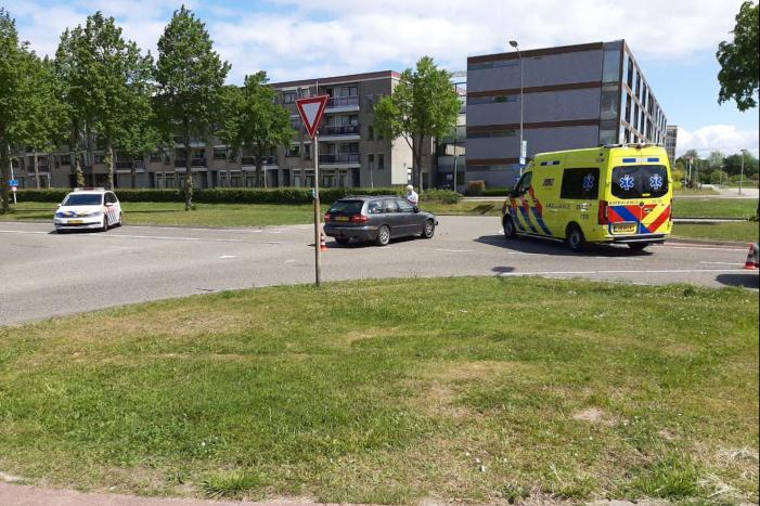 Flinke schade bij verkeersongeval op kruising