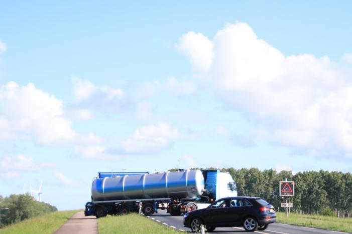 Ernstige verkeershinder door storing brug Nijkerkersluis