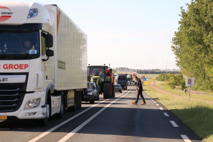 Ernstige verkeershinder door storing brug Nijkerkersluis