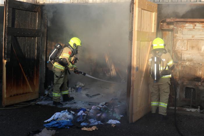 Flinke brand in garagebox